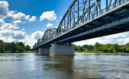 Most na zaporze w Warszawie to planowana, lecz nigdy niezrealizowana przeprawa przez Wisłę, zlokaliz
