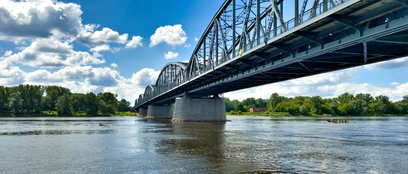 Most na zaporze w Warszawie to planowana, lecz nigdy niezrealizowana przeprawa przez Wisłę, zlokaliz