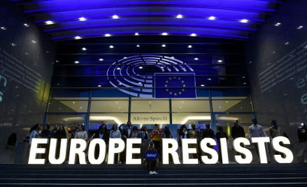 Reuters: PE będzie wywierać wiekszą presję ws. praw obywatelskich