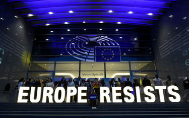 Reuters: PE będzie wywierać wiekszą presję ws. praw obywatelskich
