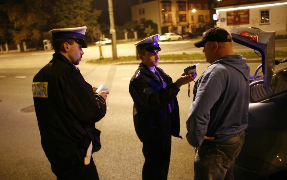 SLD: Stop licytacji ws. nietrzeźwych kierowców, pracujmy