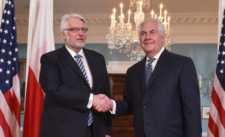 Witold Waszczykowski w czasie rozmowy z Rexem Tillersonem miał dopytywać się o zobowiązania sojuszni