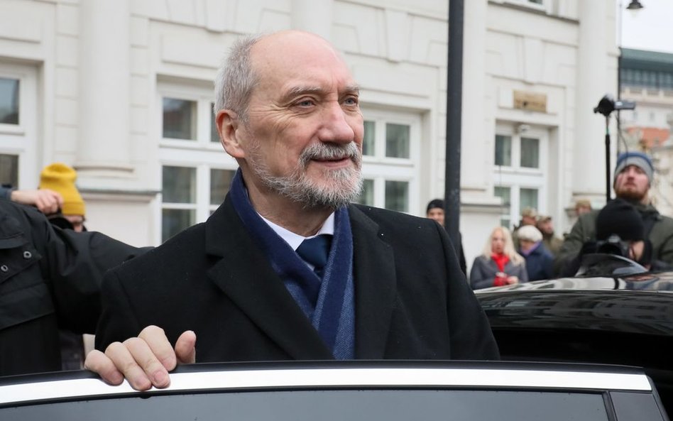 Antoni Macierewicz: Proszę, możecie mnie dowolnie odwoływać