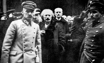 Naczelnik państwa Józef Piłsudski i premier Ignacy Jan Paderewski na inauguracji Sejmu Ustawodawczeg