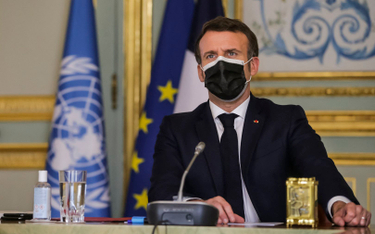 Francja: Prezydent Macron przegrał zakład z gwiazdami YouTube
