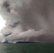 Wulkan Krakatau wyrzuca ciągle mnóstwo pyłu
