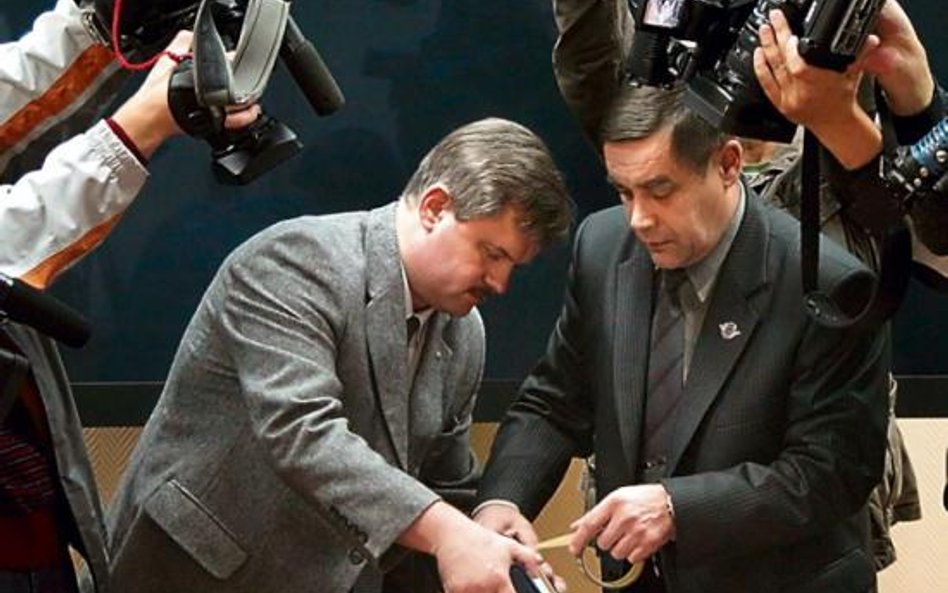 Rosjanie przekazali wczoraj Polakom ok. 4 tys. stron akt ze śledztwa smoleńskiego