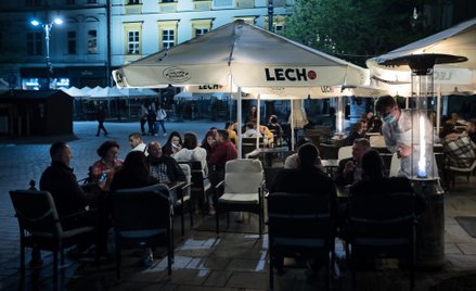 Nocne otwarcie restauracji