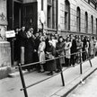 Głosujący w 1946 roku mieszkańcy Bratysławy mieli nadzieję na ocalenie normalności