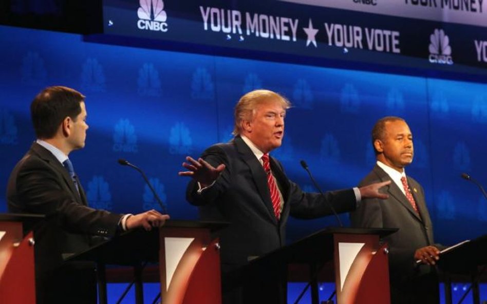 Kandydaci republikanów, od prawej: Ben Carson, Donald Trump i Marco Rubio