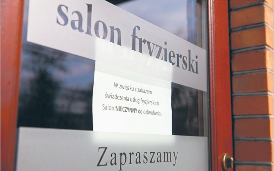 Rzecznik rządu: Połowa maja to realny termin powrotu fryzjerów