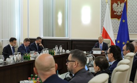 Donald Tusk otwierając posiedzenie rządu ostrzegał przed Rosją