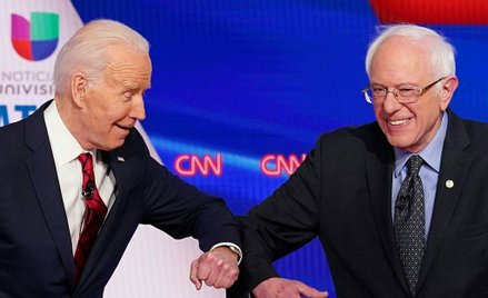 Po tym, jak Bernie Sanders (P) wycofał się z walki o Biały Dom, kandydatem Demokratów w wyborach pre