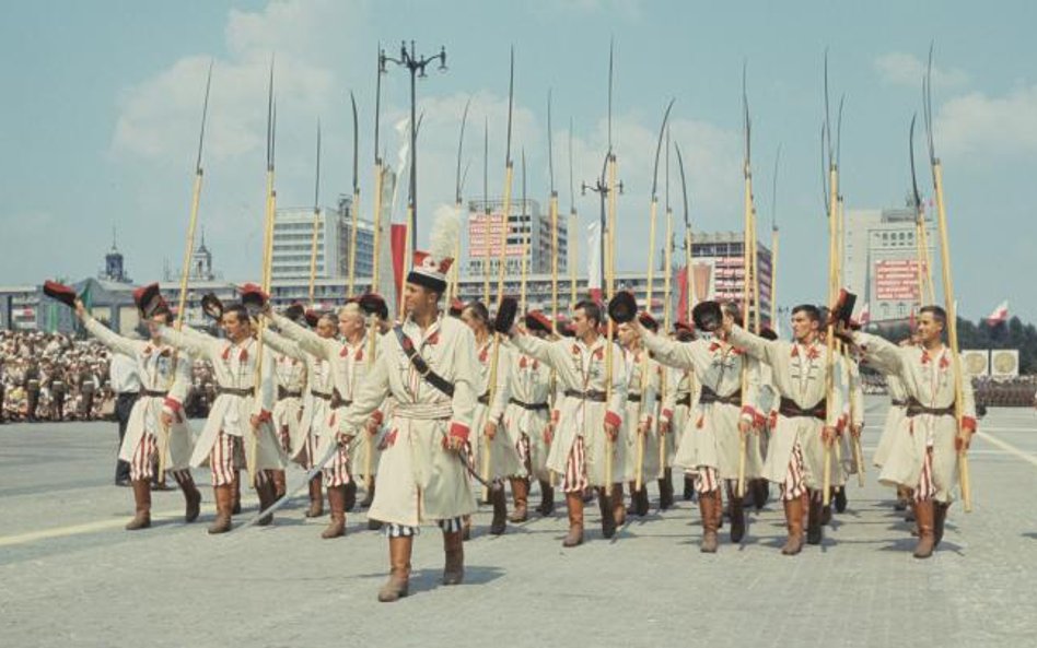 Defilada z okazji 1000-lecia państwa polskiego, Warszawa, 1966 rok