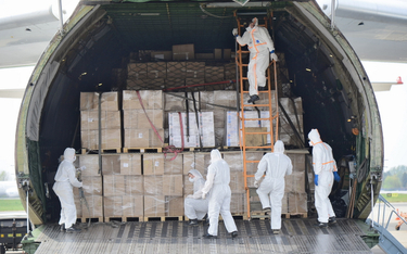Misja wykonana – 76 ton pomocy do walki z epidemią