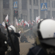 Marsz Niepodległości: Straty w Warszawie szacowane na kilkadziesiąt tysięcy złotych