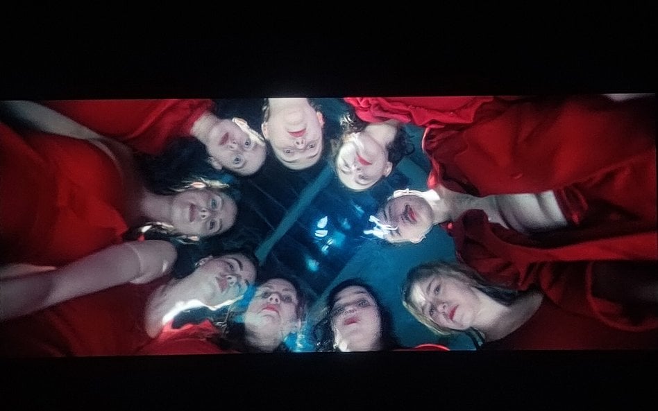 Kadr z filmu "Języki z wody"