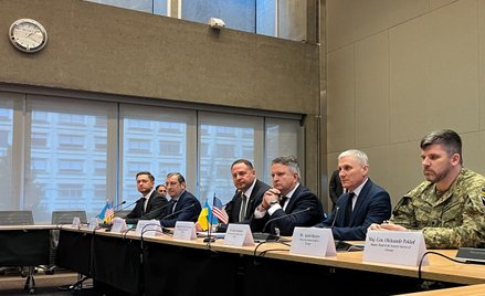 Ukraińska delegacja na rozmowy w Genewie
