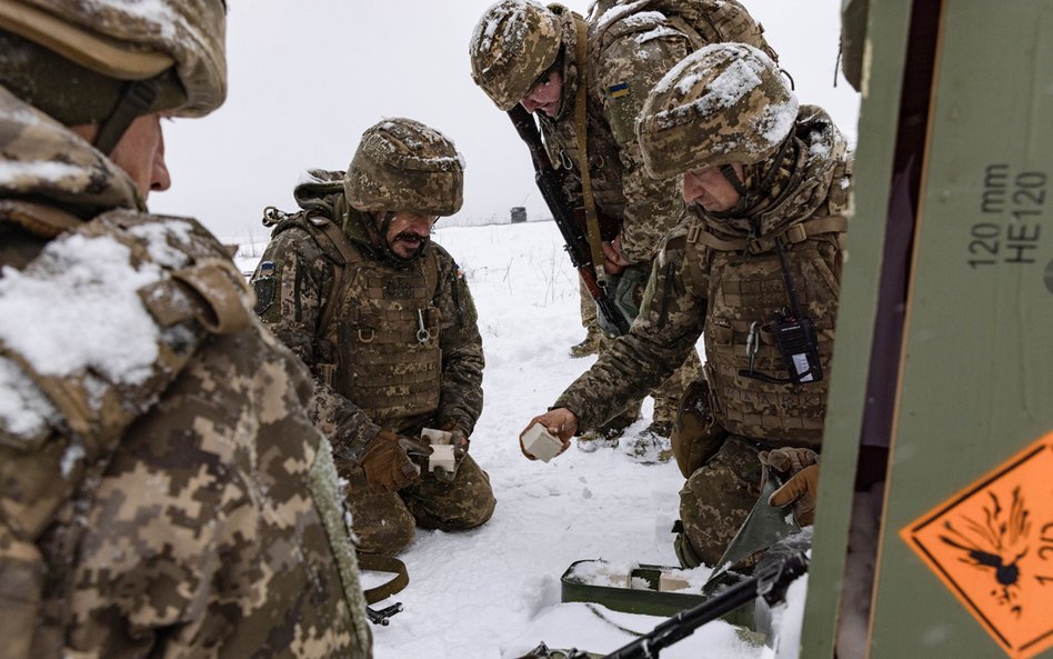 Trudno liczyć na koniec wojny i powrót ukraińskich żołnierzy do domu, gdy z Rosji płyną sprzeczne sy