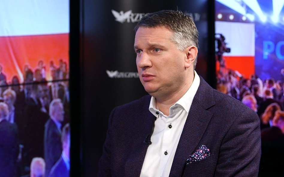 Wipler: Tuż przed wyborami Polacy dostaną od rządu prezent