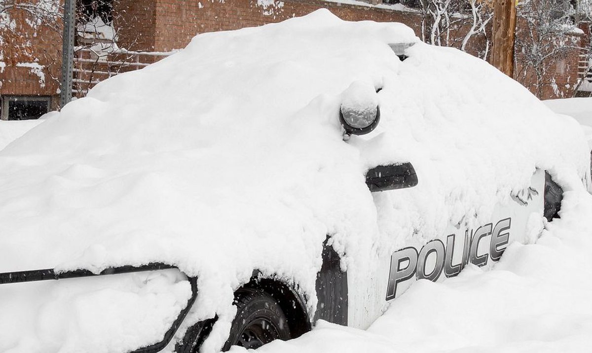 Norge: 30 dagers fengsel for å ha kastet snøballer mot politifolk