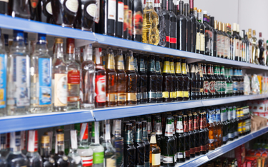 Rosnąca szara strefa dla branży alkoholi mocnych to także blisko miliardowa strata dla budżetu państwa