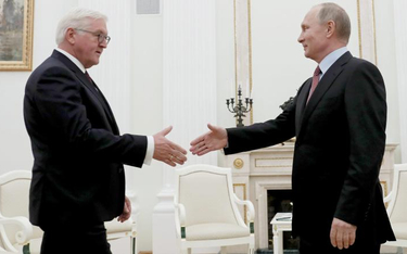 Frank-Walter Steinmeier i Władimir Putin – spotkanie dobrych znajomych. Prezydent Rosji liczy na now