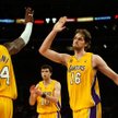 Z prawej Pau Gasol