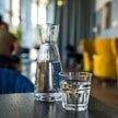 Darmowej kranówki w restauracjach i kawiarniach na razie nie będzie