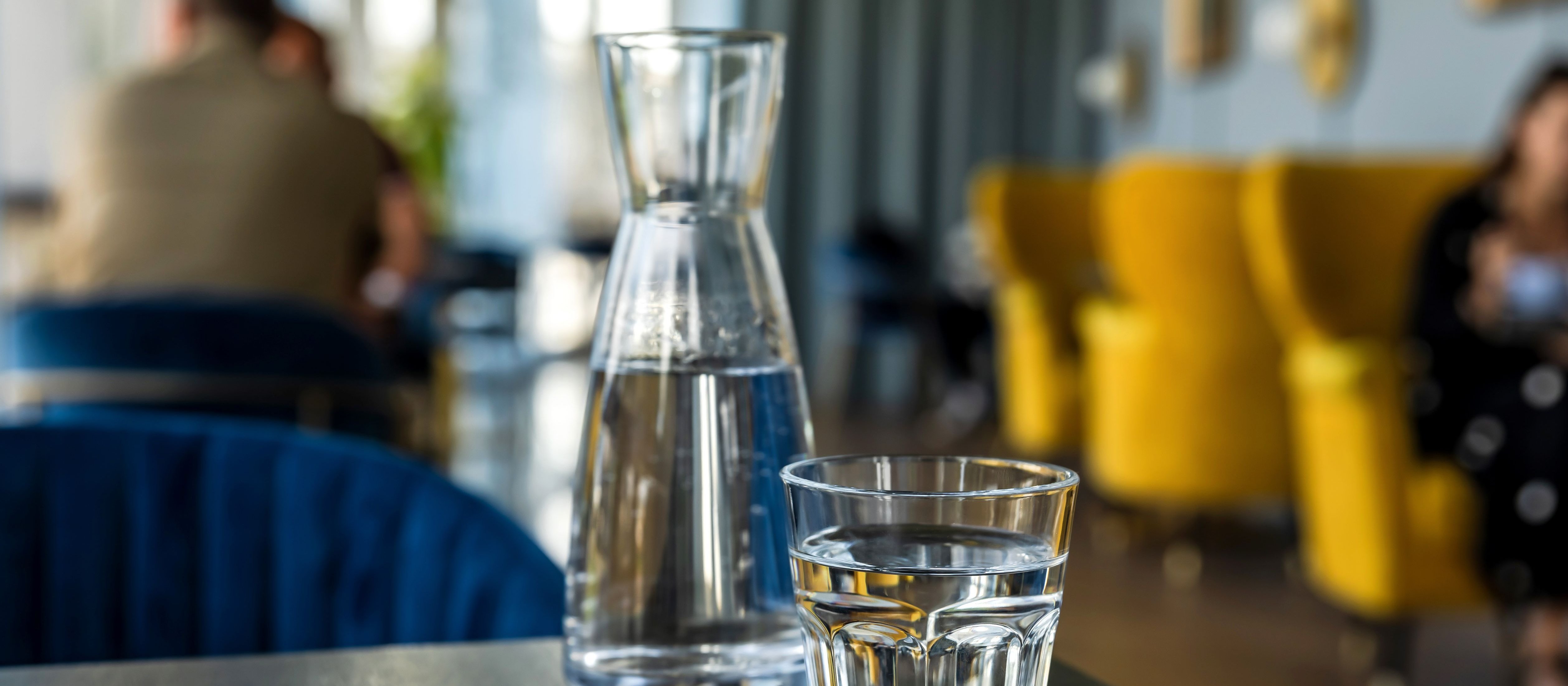 Darmowej kranówki w restauracjach i kawiarniach na razie nie będzie