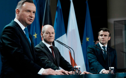 Wobec ryzyka wojny w Ukrainie Francuzi zgodzili się na pierwszy od dziewięciu lat szczyt Trójkąta We