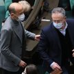 Posłowie Platformy Obywatelskiej Borys Budka i Bartłomiej Sienkiewicz na sali obrad Sejmu