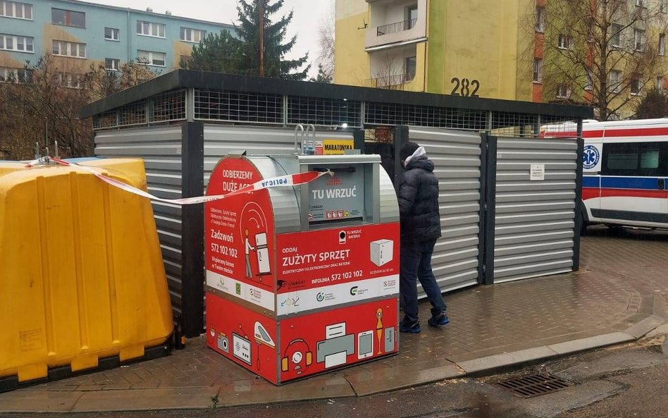 Łódź: Ciało noworodka w śmietniku. Policja poszukuje matki