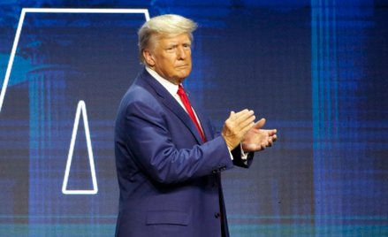 Po kompromitacji Fox News szanse Donalda Trumpa na powrót do Białego Domu drastycznie spadają