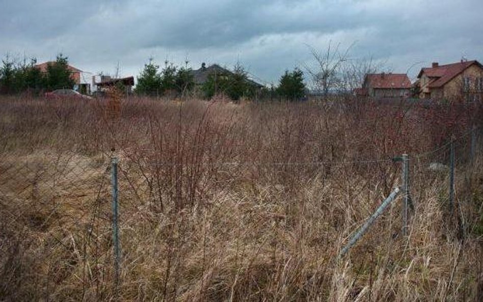 Niższe odszkodowanie za wywłaszczoną działkę po zmianie przepisów - wyrok NSA