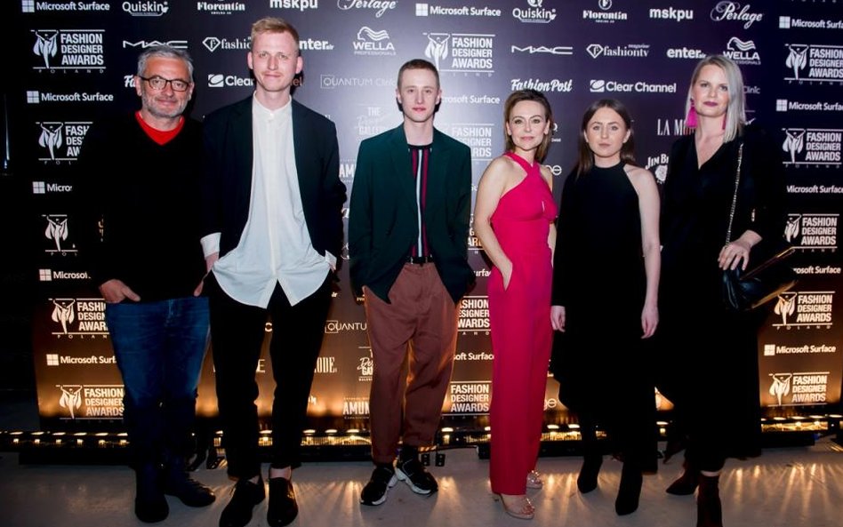 Od lewej: Volodymyr Nechiporuk, Artem Klimchuk (przewodniczący jury), Sebastian Gąsienica-Łuszczek, 