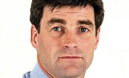 Steve Johnson miał otrzymać 9 mln funtów gaży za znaczny wzrost wartości akcji firmy. Już wiadomo, ż