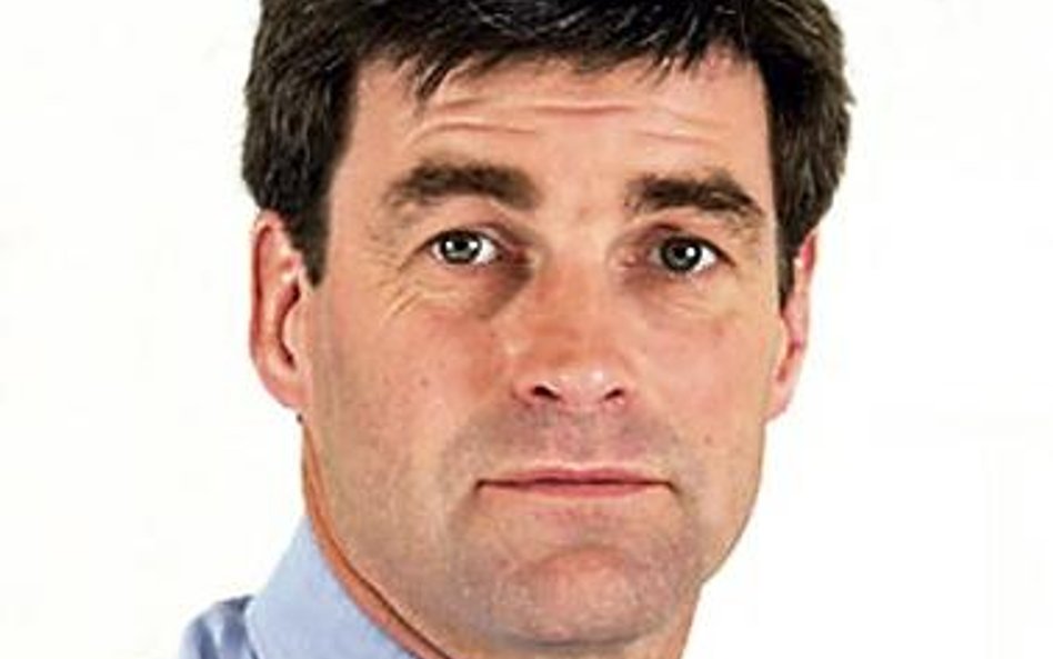 Steve Johnson miał otrzymać 9 mln funtów gaży za znaczny wzrost wartości akcji firmy. Już wiadomo, ż