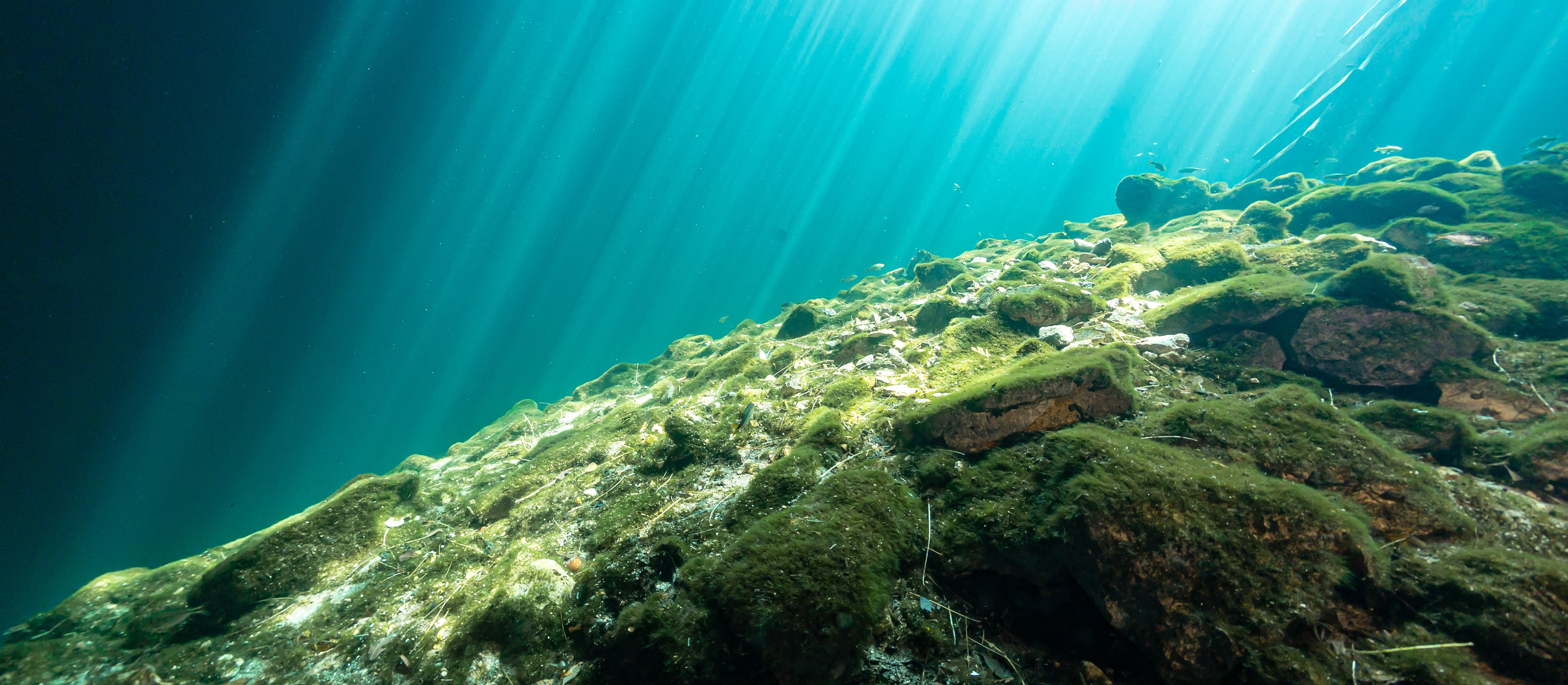 Naukowcy przewiercili dno Atlantyku. Wielki rezerwuar słodkiej wody pod oceanem