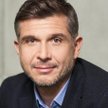 Chmura wchodzi do urzędów