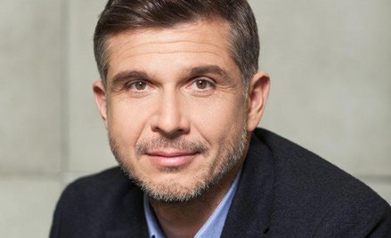 Chmura wchodzi do urzędów