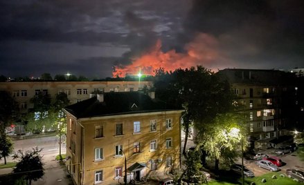 Skutki ukraińskiego ataku na Psków, oddalony od granicy o 800 km