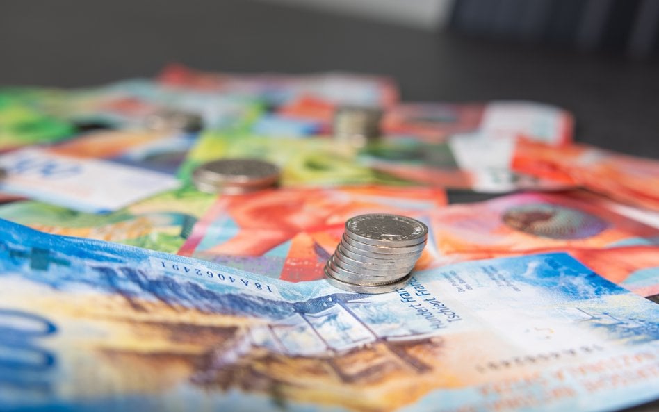 Frankowe koszty gwałtownie spadają. To prawdziwy koniec sagi?