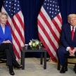 Przewodnicząca Komisji Europejskiej Ursula von der Leyen spotyka się z prezydentem USA Donaldem Trum