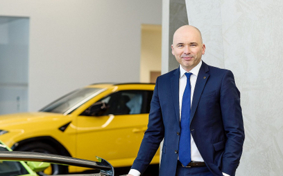 Piotr Jędrach, Lamborghini i Bentley Warszawa: Covid  skomplikował  biznes,  ale  go  nie  popsuł