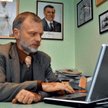 Janusz Kołakowski, dyrektor Szpitala Psychiatrycznego w Żurawicy (koło Przemyśla), słynie z nietypow