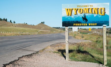 Wyoming z zakazem sprzedaży nowych aut elektrycznych do 2035 roku