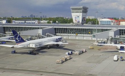PPL jest właścicielem Lotniska Chiopina i akcjonariuszem spółek zarządzających innymi portami lotnic