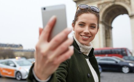 Amerykanie nie powinni korzystać z produktów i usług chińskich spółek telekomunikacyjnych Huawei i Z