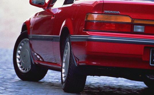 System skrętnych tylnych kół w Hondzie Prelude